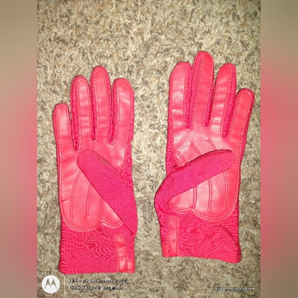Vintage Hands Beautiful by Aris Isotoner Driving / Warm Up Gloves - Picture 6 of 8